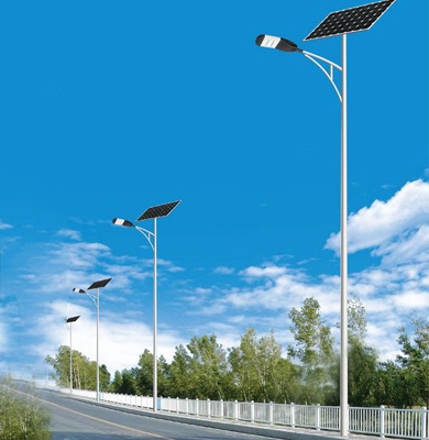 1742828123952659.jpg 玛曲太阳能路灯.jpg