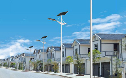 玛曲太阳能路灯配置与在乡村道路照明中的应用